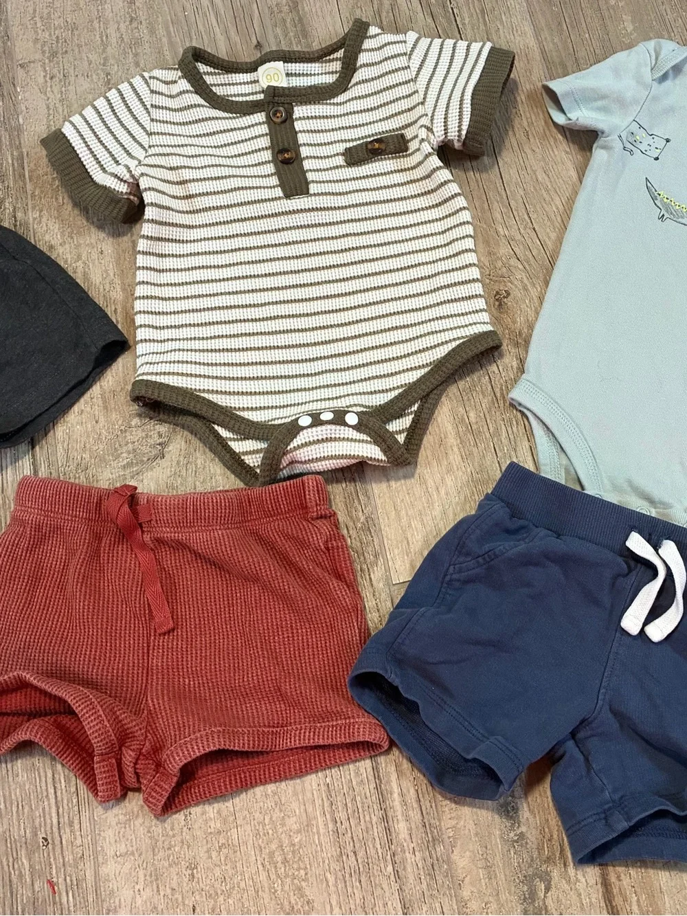 Carter’s Cat & Jack Baby Boy 9M 5-Piece Outfit Lot